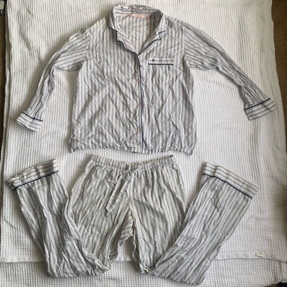 Victoria’s Secret Cotton Mayfair Blue White Pinstripe Pajama Set - Size Small - Picture 2 of 16